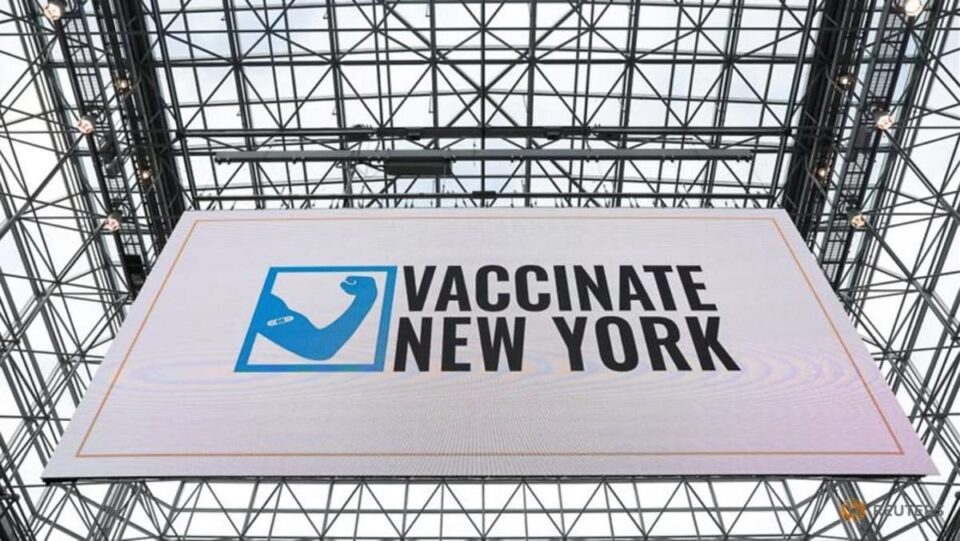 Њујорк воведува задолжителна вакцинација за вработените во приватни компании