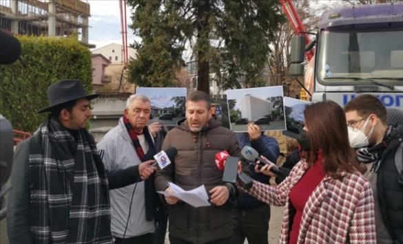 Само за мајката на Белчева немало мораториум: Врз трошната барака ќе никне објект од 1000 квадрати, Шанса за центар ја бранат