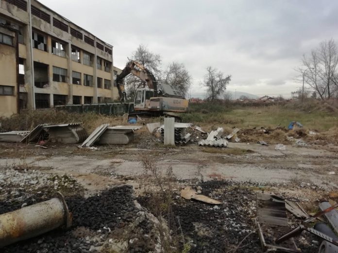 Три тони скриен линдан, опасен отпад и отрови пронајдени во ОХИС при вонредна инспекција