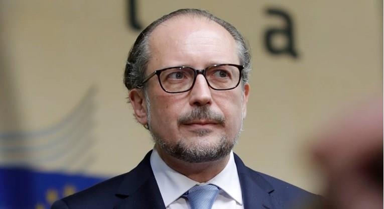 Криза во Австрија: Канцеларот Шаленберг поднесе оставка