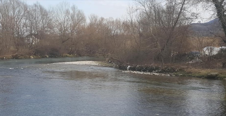 Пронајден човечки труп во водите на Вардар