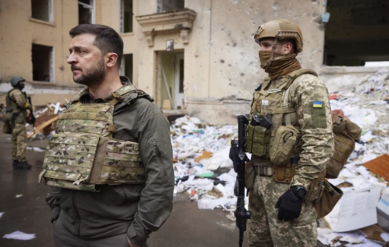 Зеленски го напушти Киев првпат по почетокот на војната, ги посети војниците во Харков