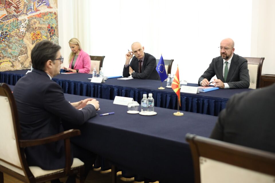 Пендаровски на средба со претседателот на Европскиот совет, Шарл Мишел