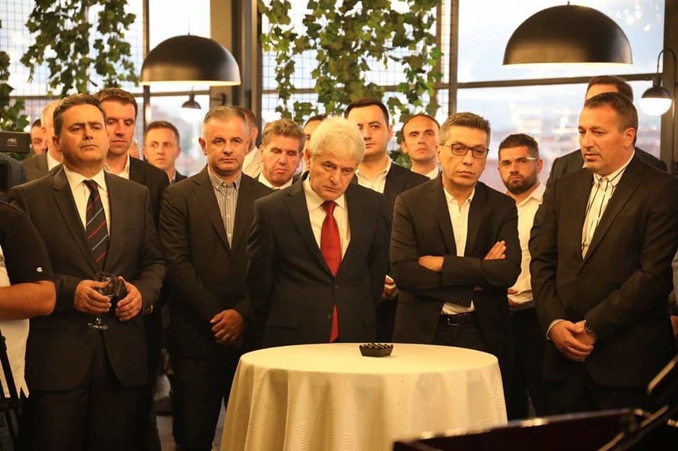 Ковачки: Абре Али, ти си само крадец, на Мицкоски не си му ни до колена