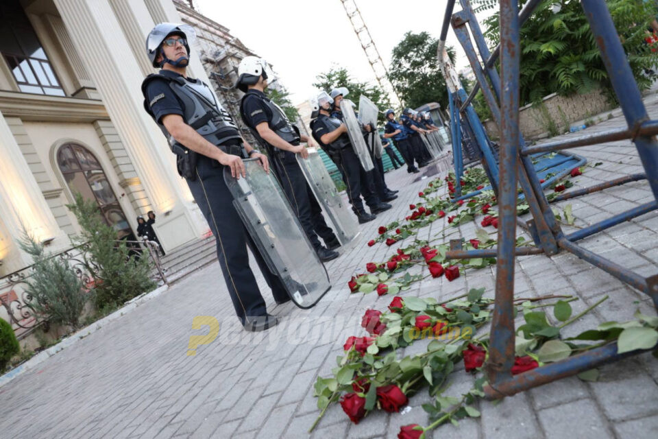 Кривична пријава против 12 лица за учество во толпа што ќе изврши кривично дело