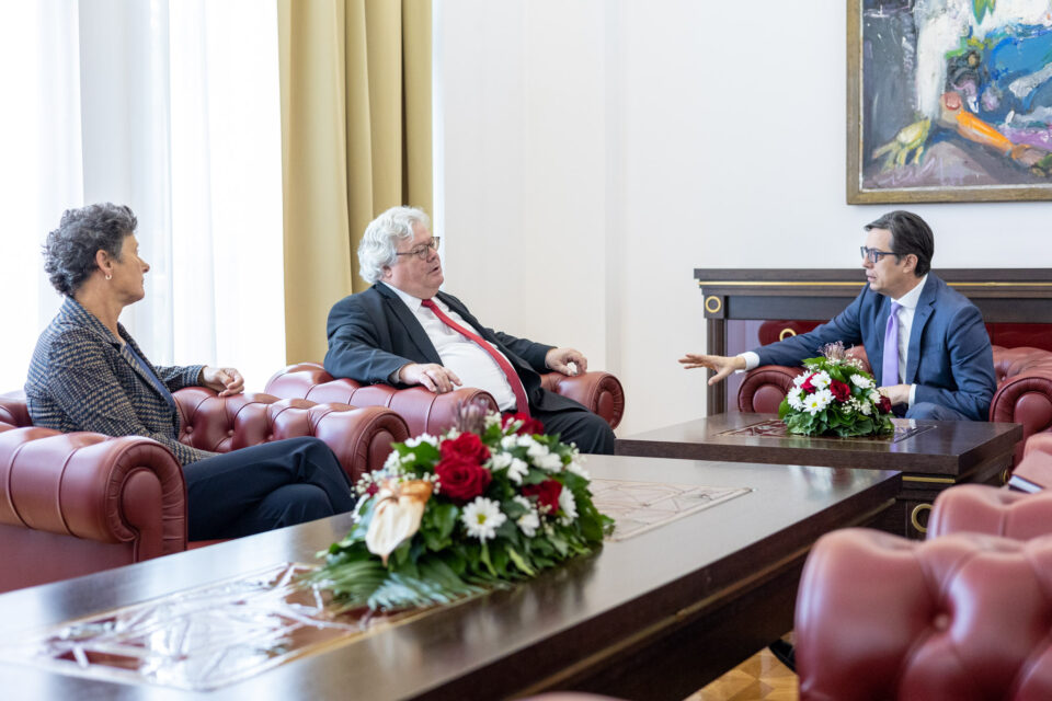 Пендаровски се сретна со пратеници од Европскиот Парламент