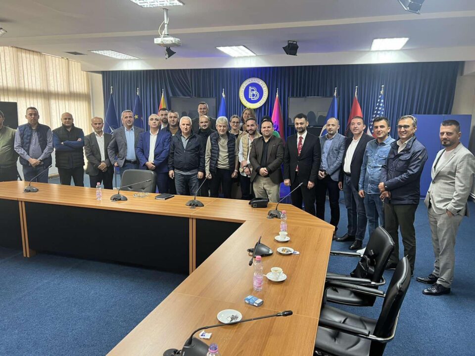 Груби: Нема раскол во ДУИ, видовте дека сите вчера беа построени зад Ахмети