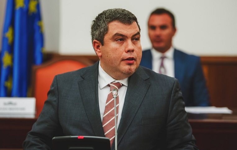 Маричиќ: Подготвени сме за работни групи со опозицијата за имплементација на идејата за уставните измени