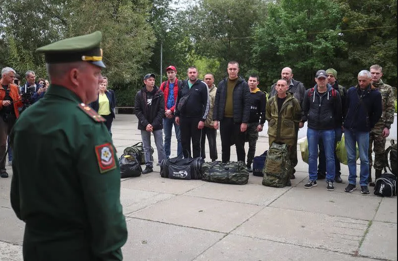 Зголемување на бројот на активни војници: Русија ја покачи старосната граница за задолжително служење воен рок