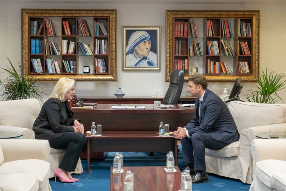 Османи: Сакаме САД активно да бидат вклучени во поддршка на институциите во борбата против корупцијата