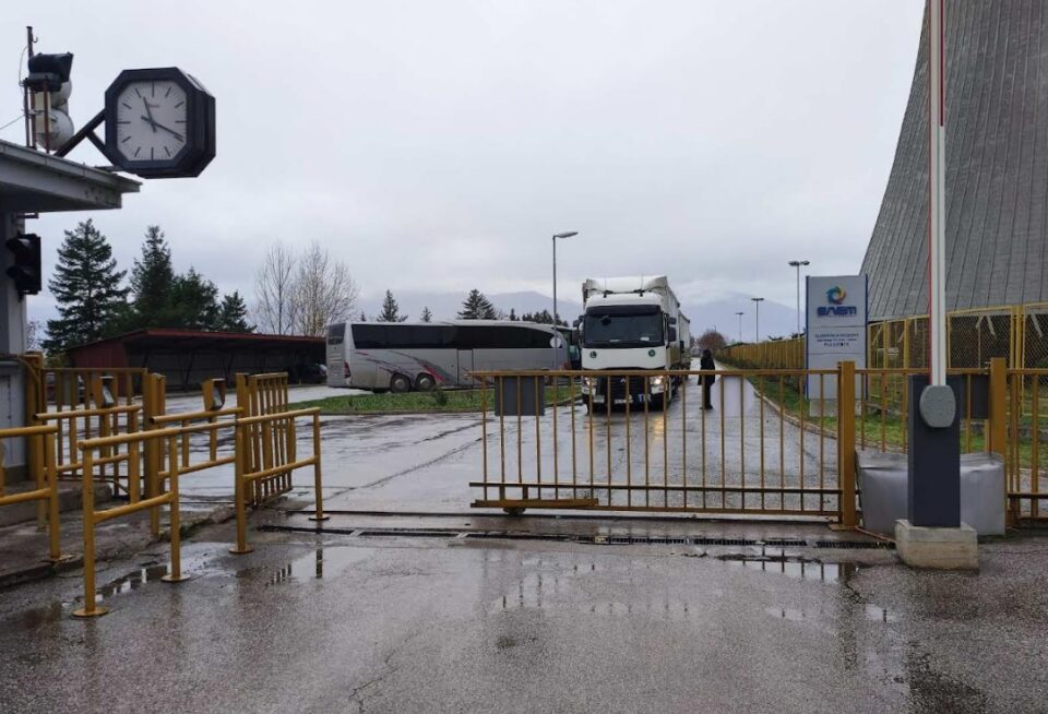 Во РЕК Битола пристигнаа првите делови од новиот трансформатор за Блок 3