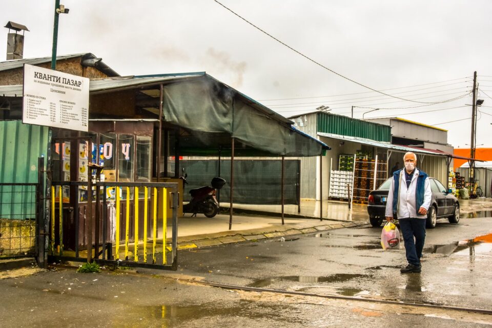 Протест на Кванташки пазар: Немаме елементарни услови за работа