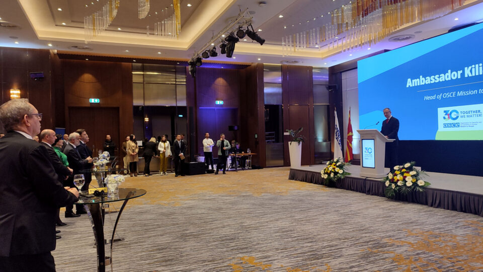 Вал: Ќе му покажете на светот дека сте доверлив партнер во промовирањето на мирот и стабилноста