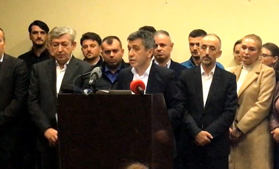 Алфа: Фракцијата прераснува во партија, Артан Груби може скапо да го чини Али Ахмети