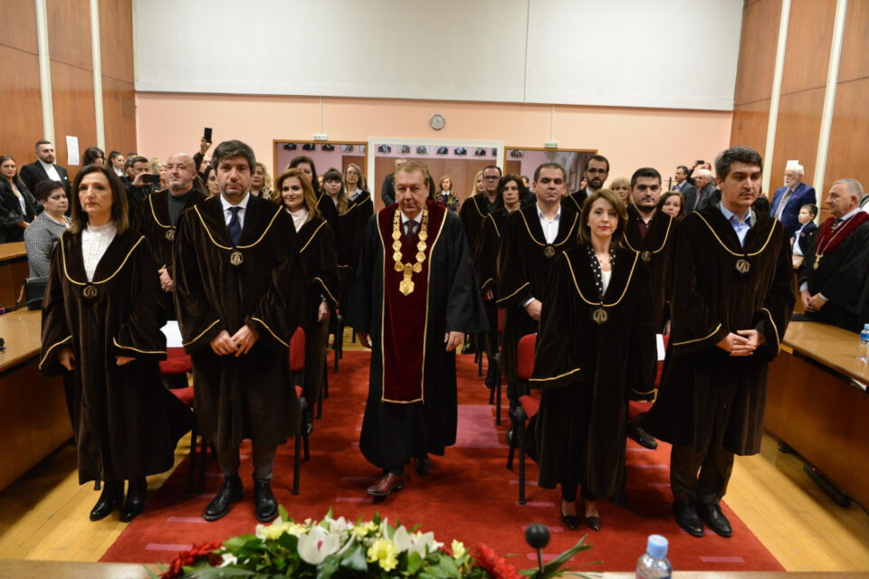 УКИМ: Промовирани 23 доктори на наука од здравството, медицинските и општествените науки