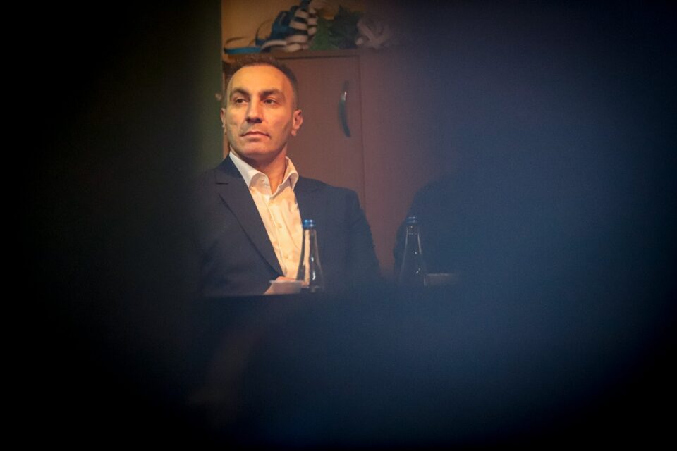 Чисти сме ко солза, рече Груби за надзорот на коридорите 8 и 10д