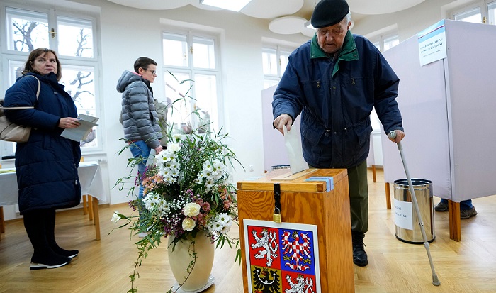 Рекордно висок одѕив на изборите за претседател на Чешката Република