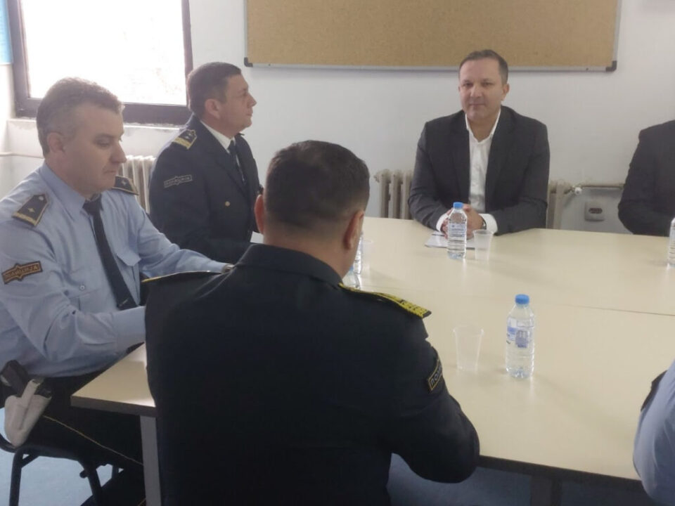 На новогодишната ноќ: 16 сообраќајни несреќи, 10 кривични дела, 4 тешки кражби