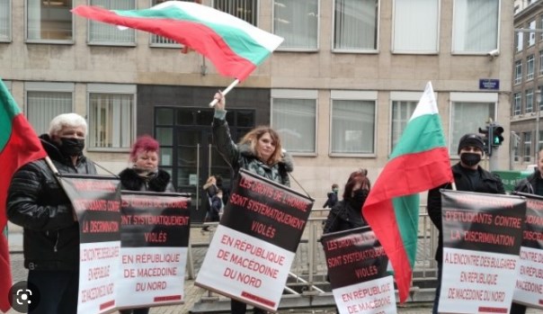 Пендаровски за Бугарите од Македонија: Тие избраа погрешен пат