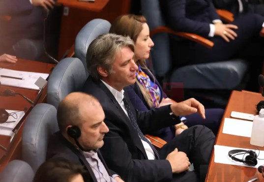 Денеска напладне продолжува собраниската седница за новите министри