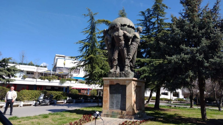 Одбележана годишнината од ослободување на тетовското Кале во 2001