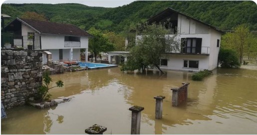 Делови од Хрватска и БиХ сè уште под вода