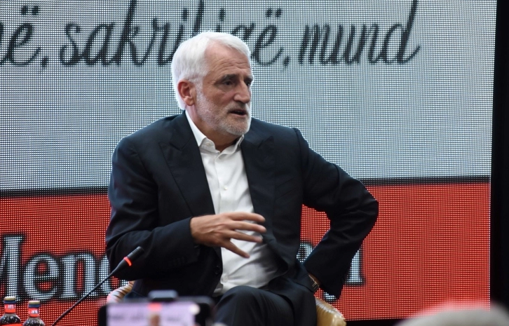 Мендух Тачи одбележа 30 години политичка активност