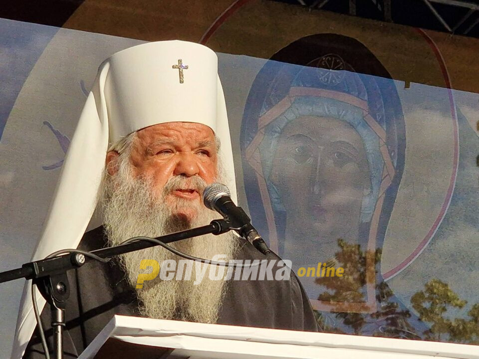 Г.г Стефан: Вистинско време е самопрогласените борци за правата на жените да се запрашаат како ќе се раѓаат и воспитуваат идните поколенија