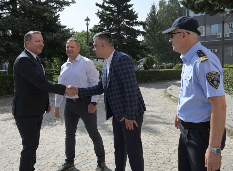Спасовски со Отворен Кабинет во Битола: Партнерството помеѓу полицијата и граѓаните започнува во заедницата, заеднички да ја гарантираме безбедноста
