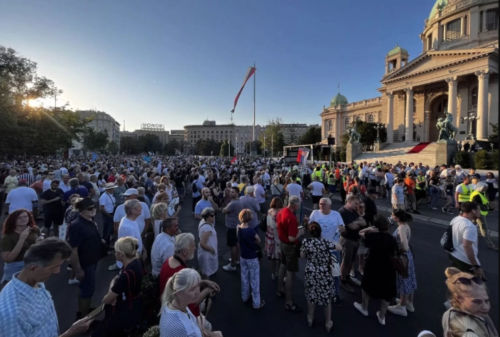 Нов протест „Србија против насилството“ во Белград, до Палата на правдата и блокада на автопатот кај Газела