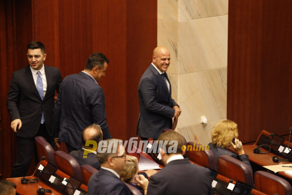 ДД: Не може да се очекува оставка од оваа неморална влада