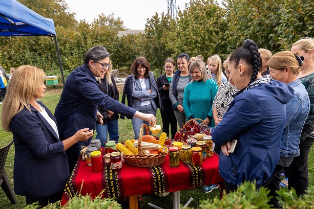 Претседателот Пендаровски во гостиварското село Тумчевиште