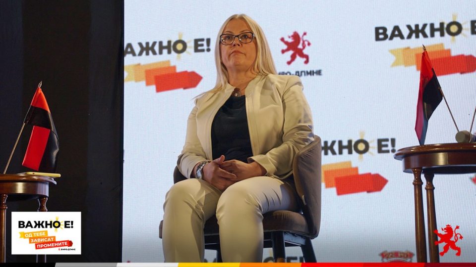Стојаноска: Тие што оставаа чевли пред владата кога беа опозиција, седум години на власт ништо не направија за младите